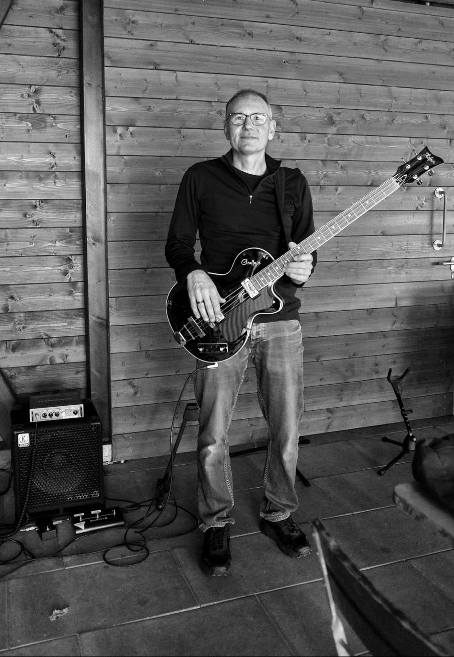 Bassist von Human Underground
